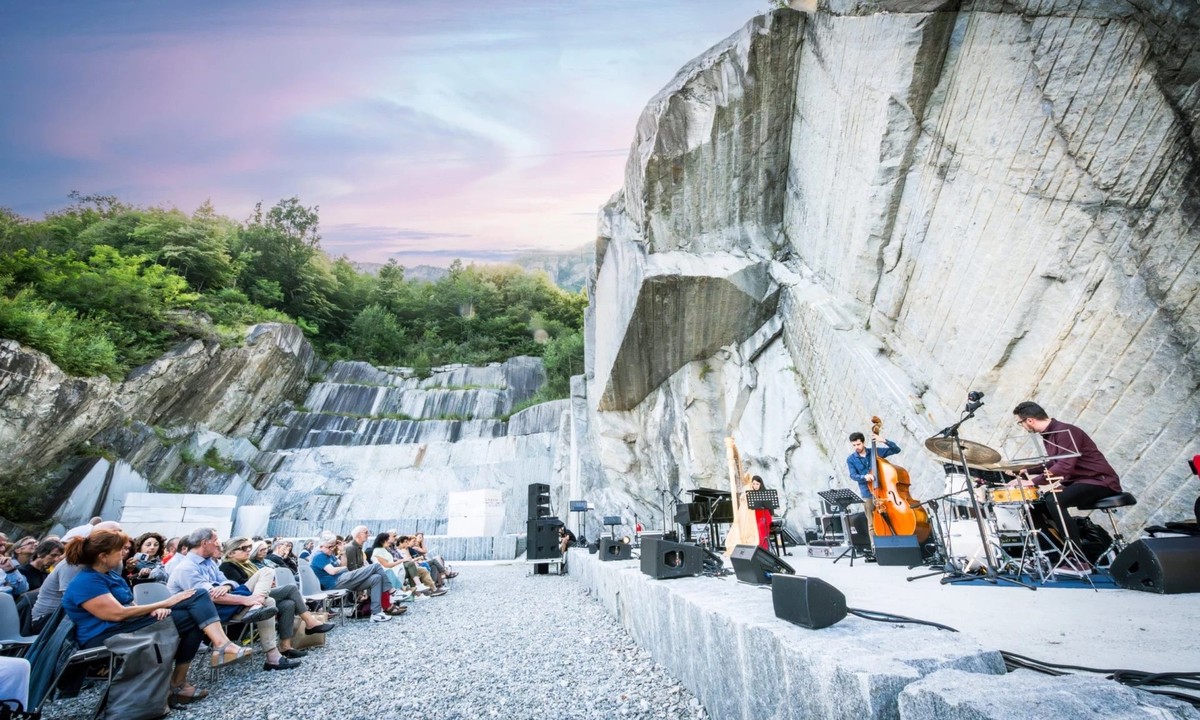 Tones Teatro Natura Una Serata All Insegna Della Musica Con Ossola In